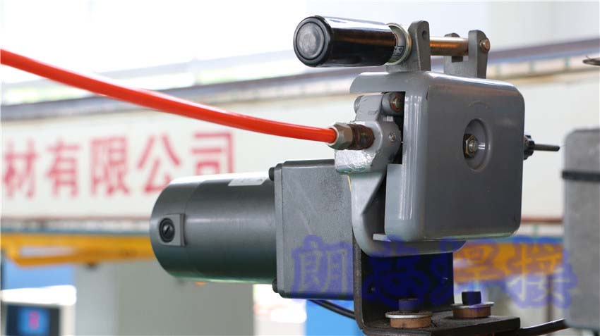 送絲機(jī)